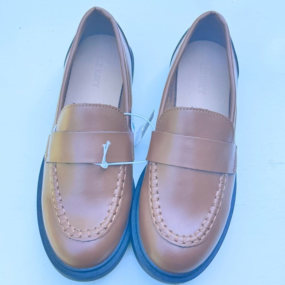 Old Navy Women's Low Heel Preppy Style Classic Cognac Modern Penny Loafer
Sz 7